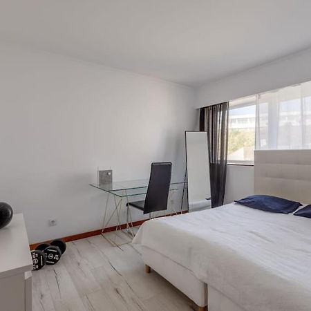 Spacious 3-Bedroom Condo In Лиссабон Экстерьер фото