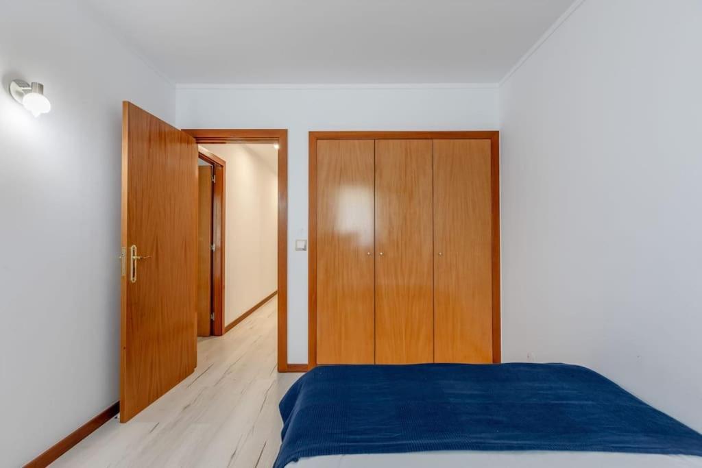 Spacious 3-Bedroom Condo In Лиссабон Экстерьер фото